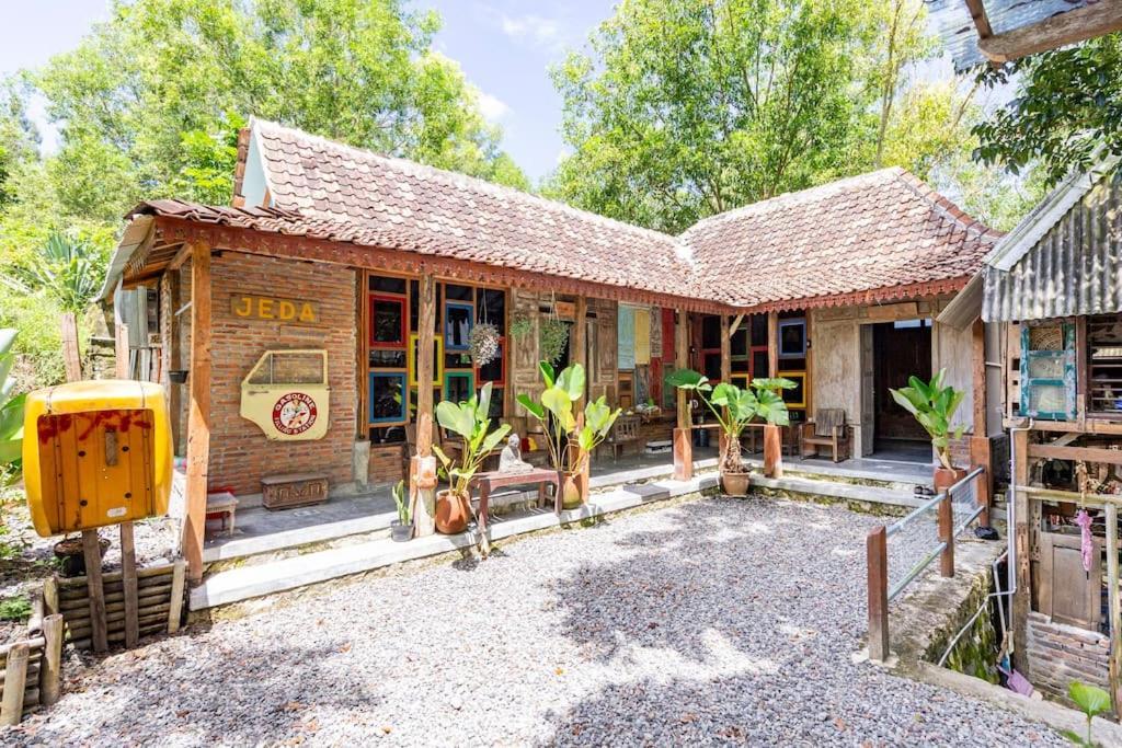 Отель Omah Dhalang, Ethnic Java House With Nature View Jarakan Экстерьер фото